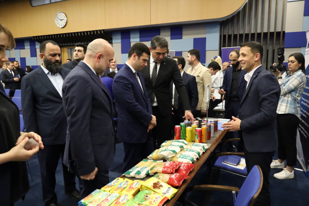 Avrora Qrup “İş dünyası – 100 ilin Zirvəsi 3” biznes forum-sərgisində iştirak edib